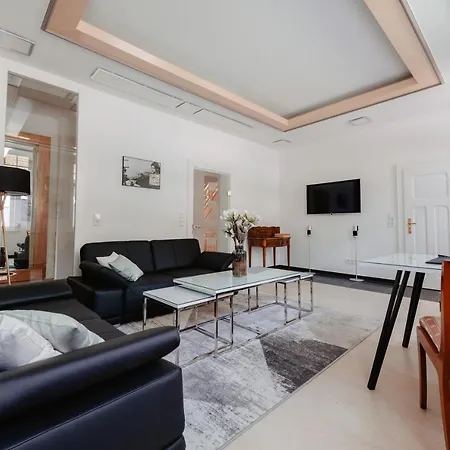 First Wohnen Διαμέρισμα *