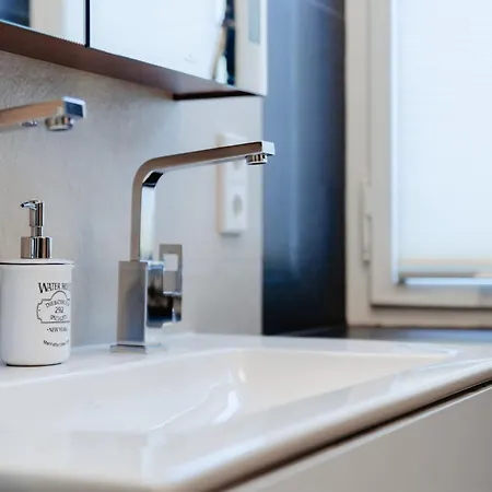 First Wohnen Διαμέρισμα *