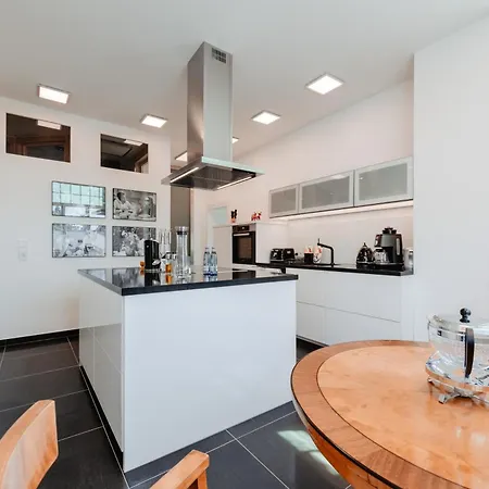 First Wohnen Διαμέρισμα *