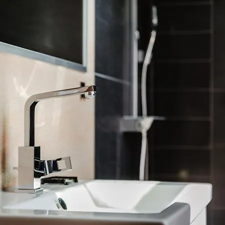 First Wohnen Διαμέρισμα *